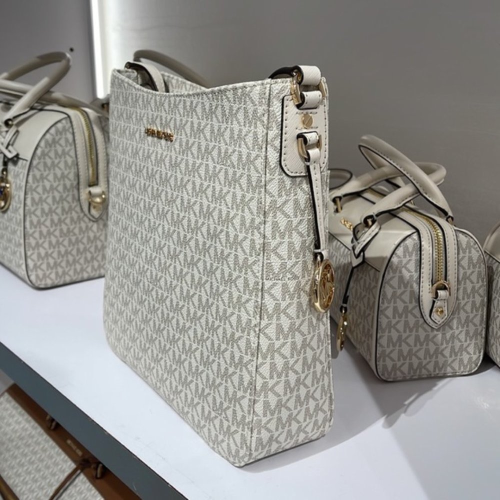 Michael Kors Jet Set Travel Large Messenger Crossbody Bag Light Cream Mu… - Picture 8 of 16